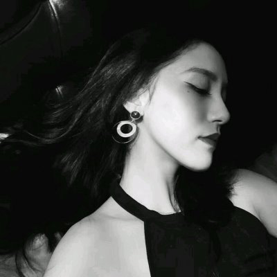 灰色qq头像 女生黑白系伤感头像