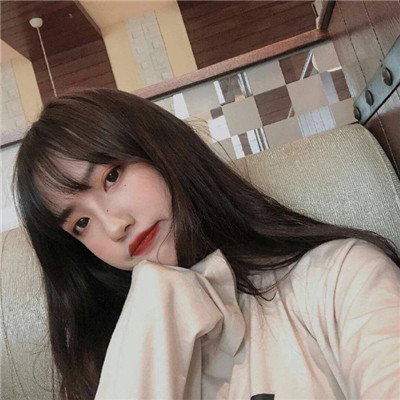 戴复古圆眼镜女生头像图片