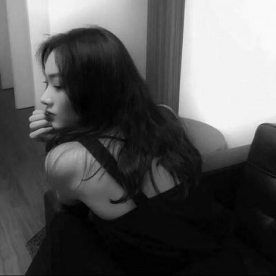 社会骚气女生头像图片