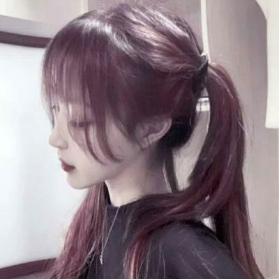 很拽的头像 很霸气很拽的女生头像