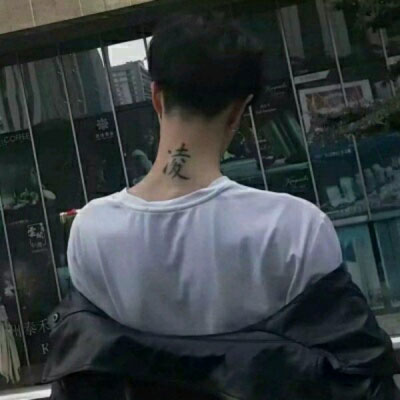 男生头像简约小清新 文艺阳光侧脸男生图片