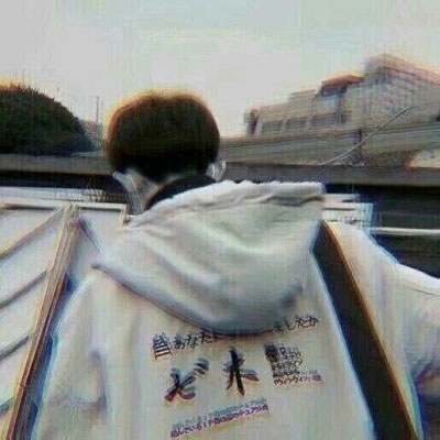 落寞头像 男生孤单落寞的背影图片