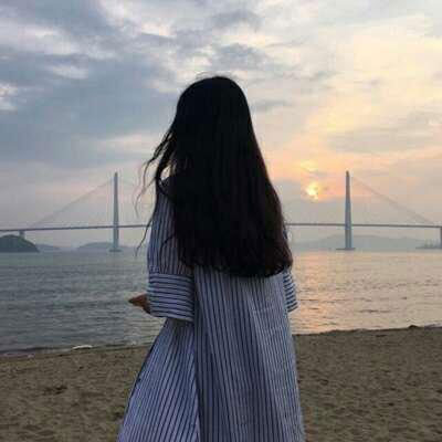 背影头像女生唯美漂亮 侧面气质的女生小清新图片