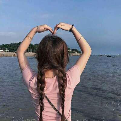 背影头像女生唯美漂亮 侧面气质的女生小清新图片