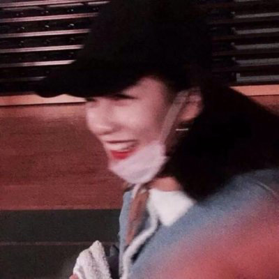 女生头像笑的很灿烂 阳光爱笑开朗很治愈女生图片