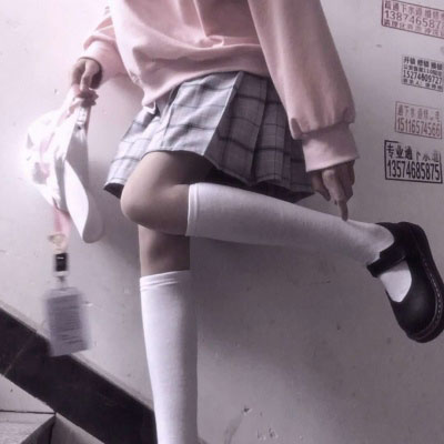 腿女生头像 下半身霸气女生的腿图片图片