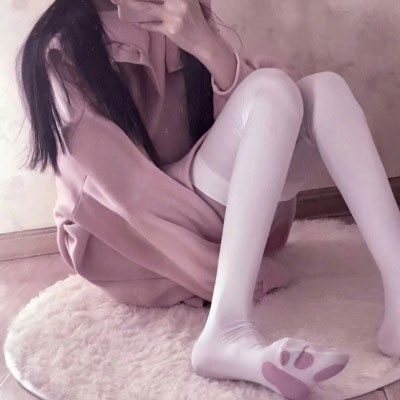 露腿图片大全 社会女生腿部头像
