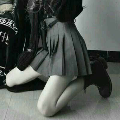 露腿图片大全 社会女生腿部头像