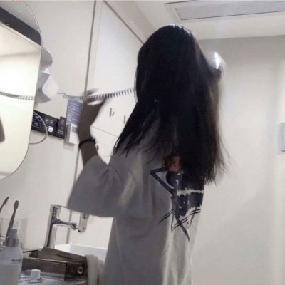 闺头二次元一人一张 好看的动漫闺头可爱两人