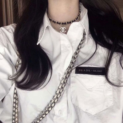 部位女头胸有点污 霸气高清半身胸可爱图片