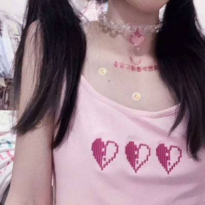部位女头胸有点污 霸气高清半身胸可爱图片