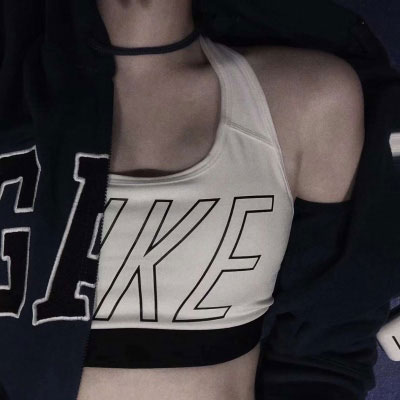 部位女头胸有点污 霸气高清半身胸可爱图片