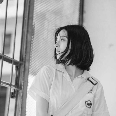 港风复古女生头像图片