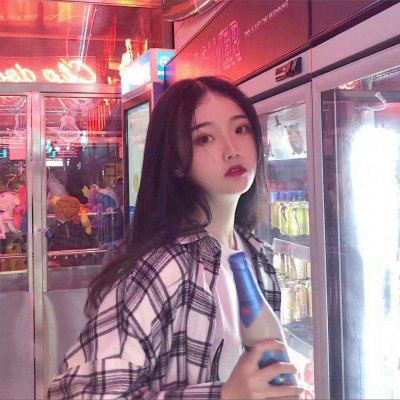 可爱粉色系女生头像