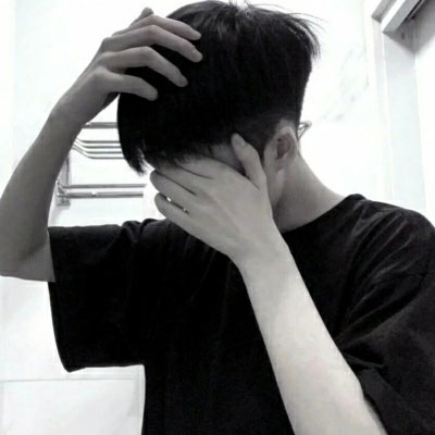 遮脸头像男 拿手机或手挡脸男生图片