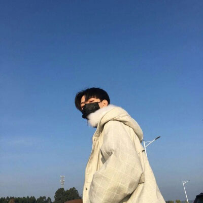 帅哥照片同一个人10张 男生照片多张同一个人