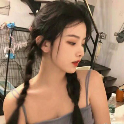 女生锁骨图片 锁骨很漂亮的女生照片