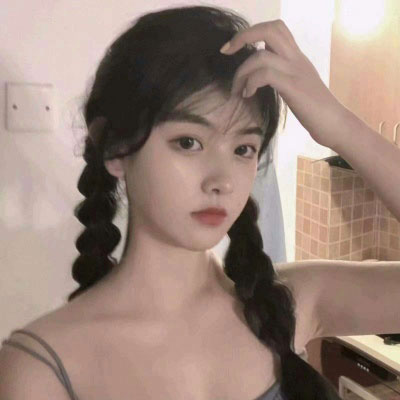 女生锁骨图片 锁骨很漂亮的女生照片