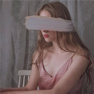 带帽子的qq女生头像图片