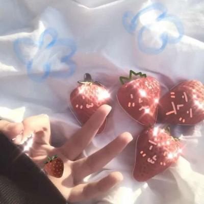 少女心草莓粉色系头像 粉色草莓头像小清新图片