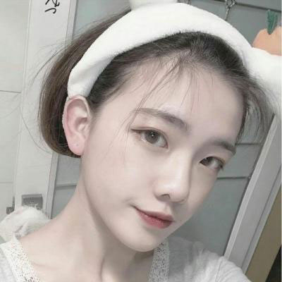 19岁漂亮女孩20张照片 真实单纯女生自拍照至少10张