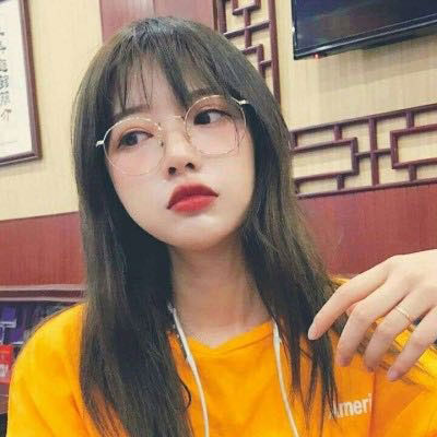 19岁漂亮女孩20张照片 真实单纯女生自拍照至少10张