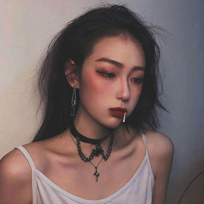 伤感头像女生冷淡 心情不好的图片想哭的感觉