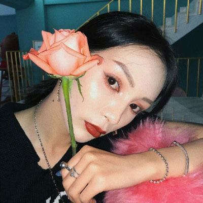 女生高冷范儿头像