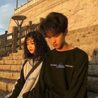 男女亲密拥抱背影图片大全 情头真人同框一对两张