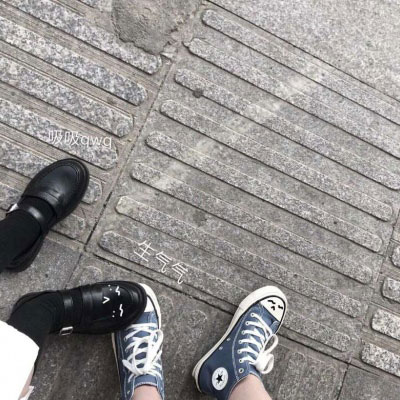 男女亲密拥抱背影图片大全 情头真人同框一对两张