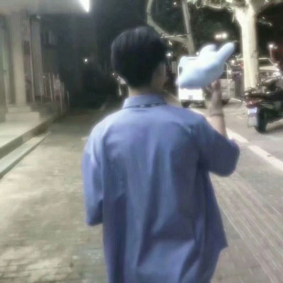 情侣头像一张图分两半一人一半