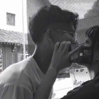 情侣头像一张图分两半一人一半