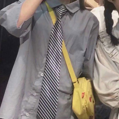 情侣头像下半身不带脸不露头