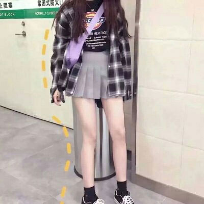 初中小女生福利图片 真人只露出腿的头像图片