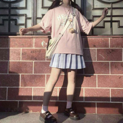初中小女生福利图片 真人只露出腿的头像图片