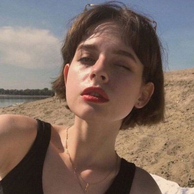 英伦风头像女生森系 气质范成熟复古头像
