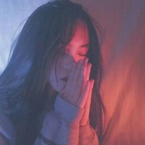 黑暗丧风格女头像真人快手头像 丧高清病女头像