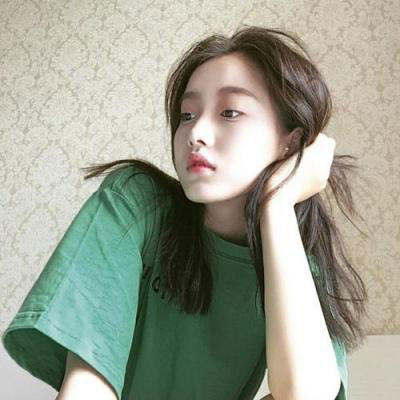 2020最潮最火女生头像图片