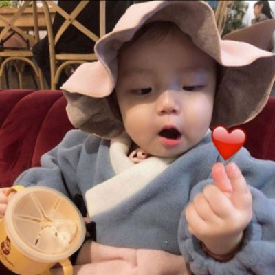 女生头像可爱呆萌小孩 真人呆萌小朋友头像图片