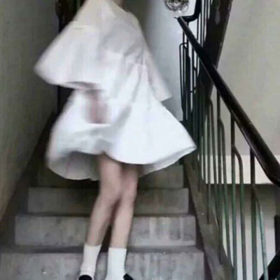 优质部位女头腿控 女生部位头像腿较细