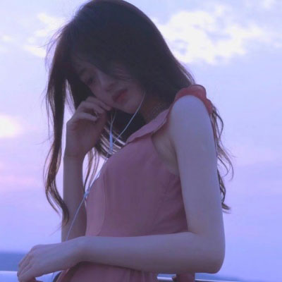 唯美蓝色系女生头像 超仙背影蓝色系的头像