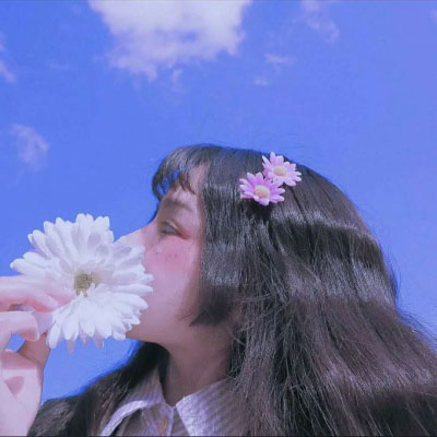 唯美蓝色系女生头像 超仙背影蓝色系的头像