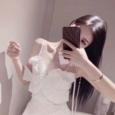 女头图片(拿手机挡脸)