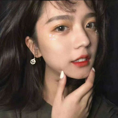 普通21岁女生照片图片 可爱少女图片