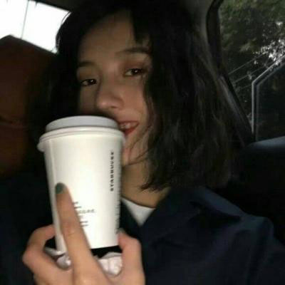 普通21岁女生照片图片 可爱少女图片