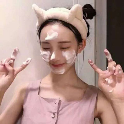 普通21岁女生照片图片 可爱少女图片