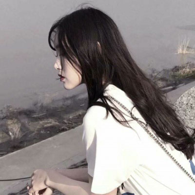  空间头像女生图片 最新qq空间头像背影系列