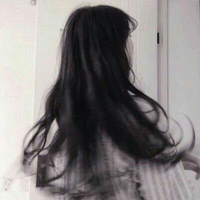  空间头像女生图片 最新qq空间头像背影系列