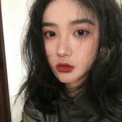 孤独头像 女生头像伤感孤独一个人侧面图片