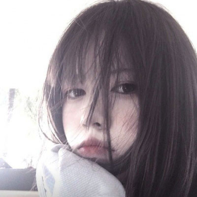 孤独头像 女生头像伤感孤独一个人侧面图片
